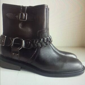 Elegant Women's Black Ankle Boots